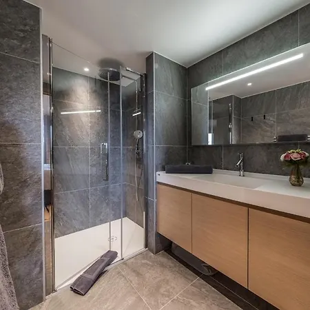 Rosoire 1650 בקתה